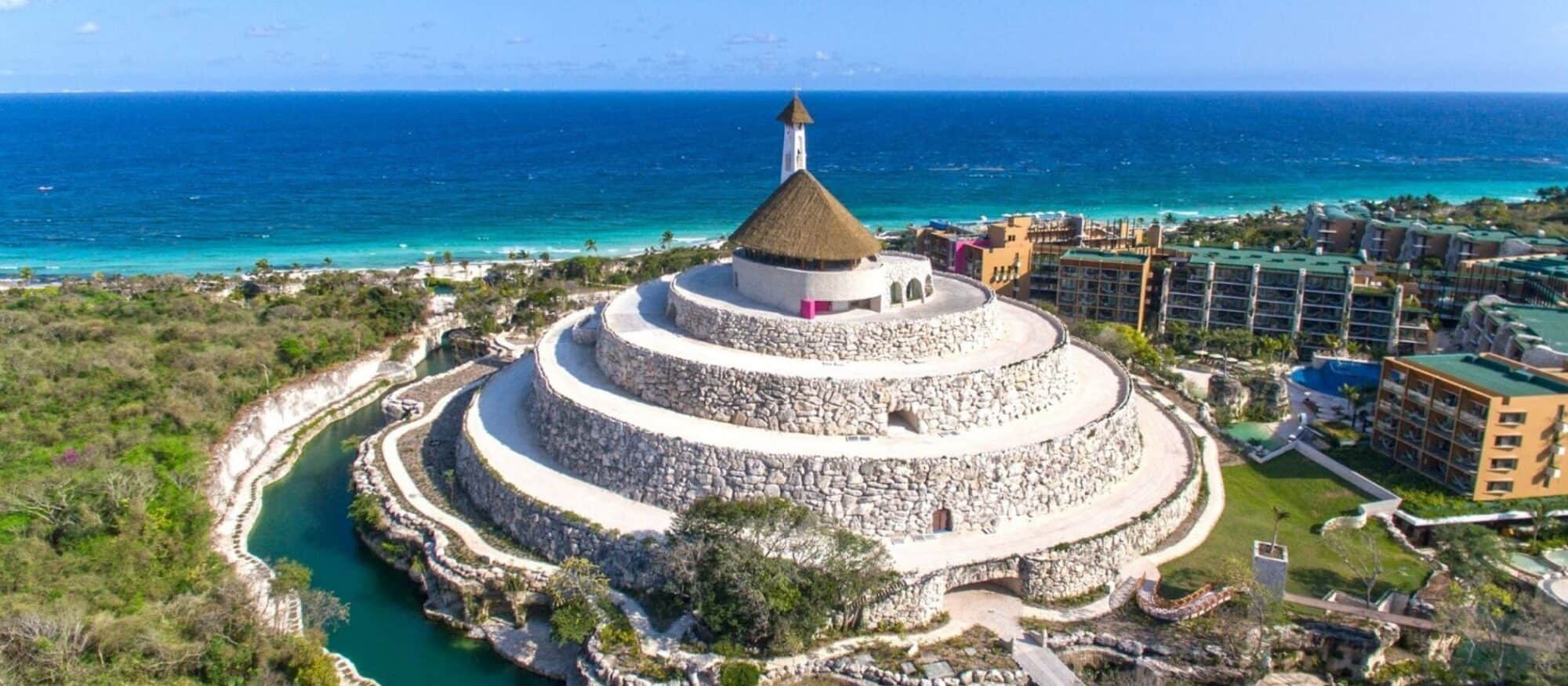 Hotel Xcaret México Capela é destaque para Destination Wedding