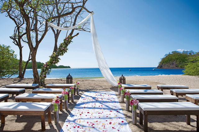 Quanto custa um casamento simples na praia