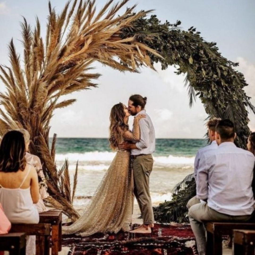 altar de casamento na praia