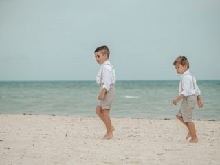roupa pajens casamento na praia simples